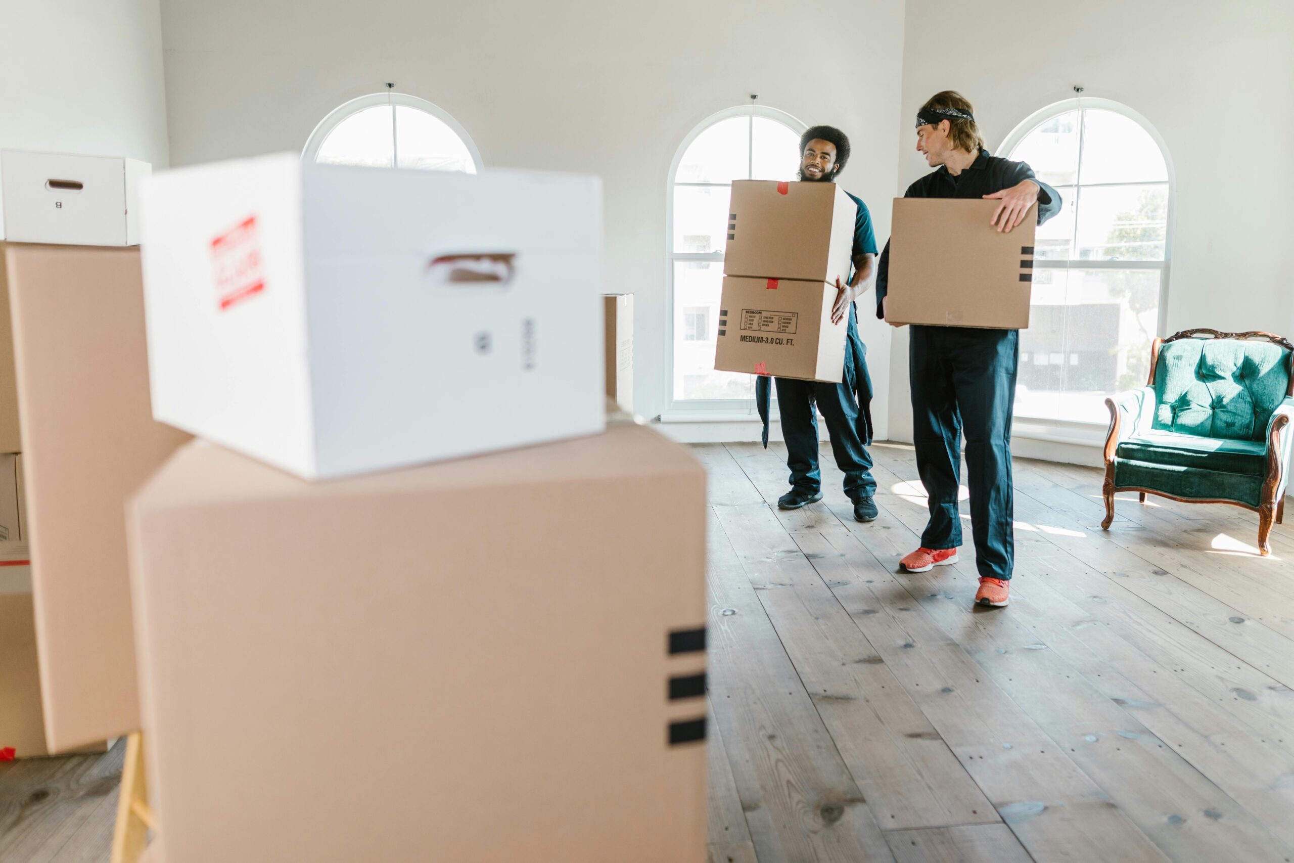 Why it is better to hire a mover vs. moving myself?